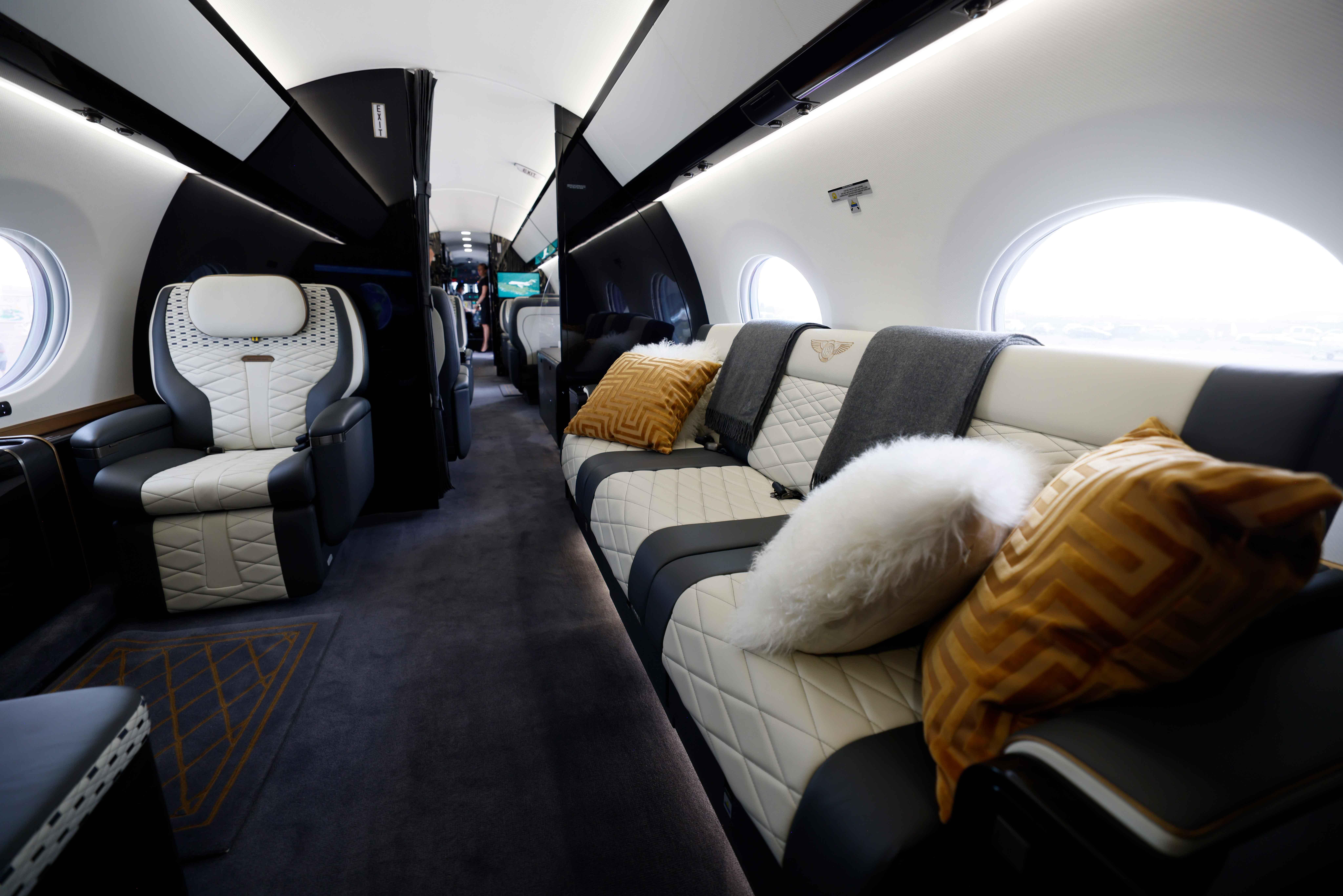 Flexjet Bentley interior
