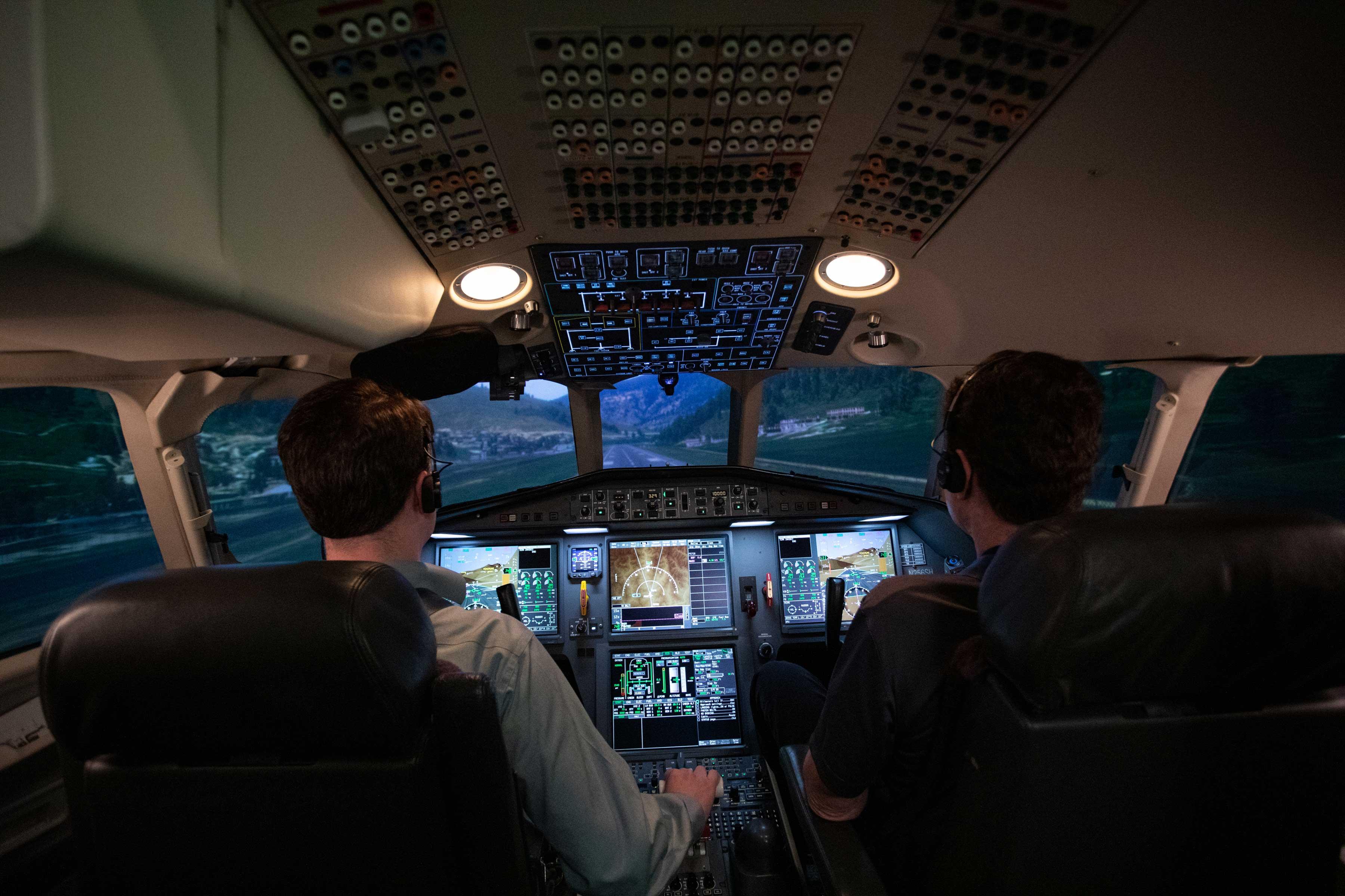 FlightSafety International simulators