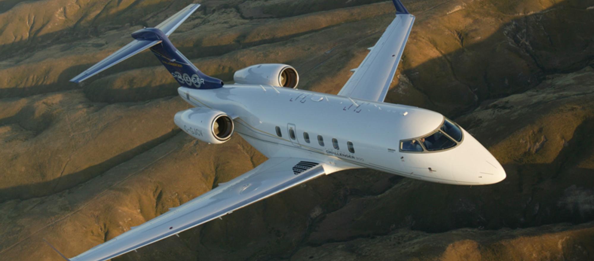 Bombardier S Challenger 300 Business Jet Traveler