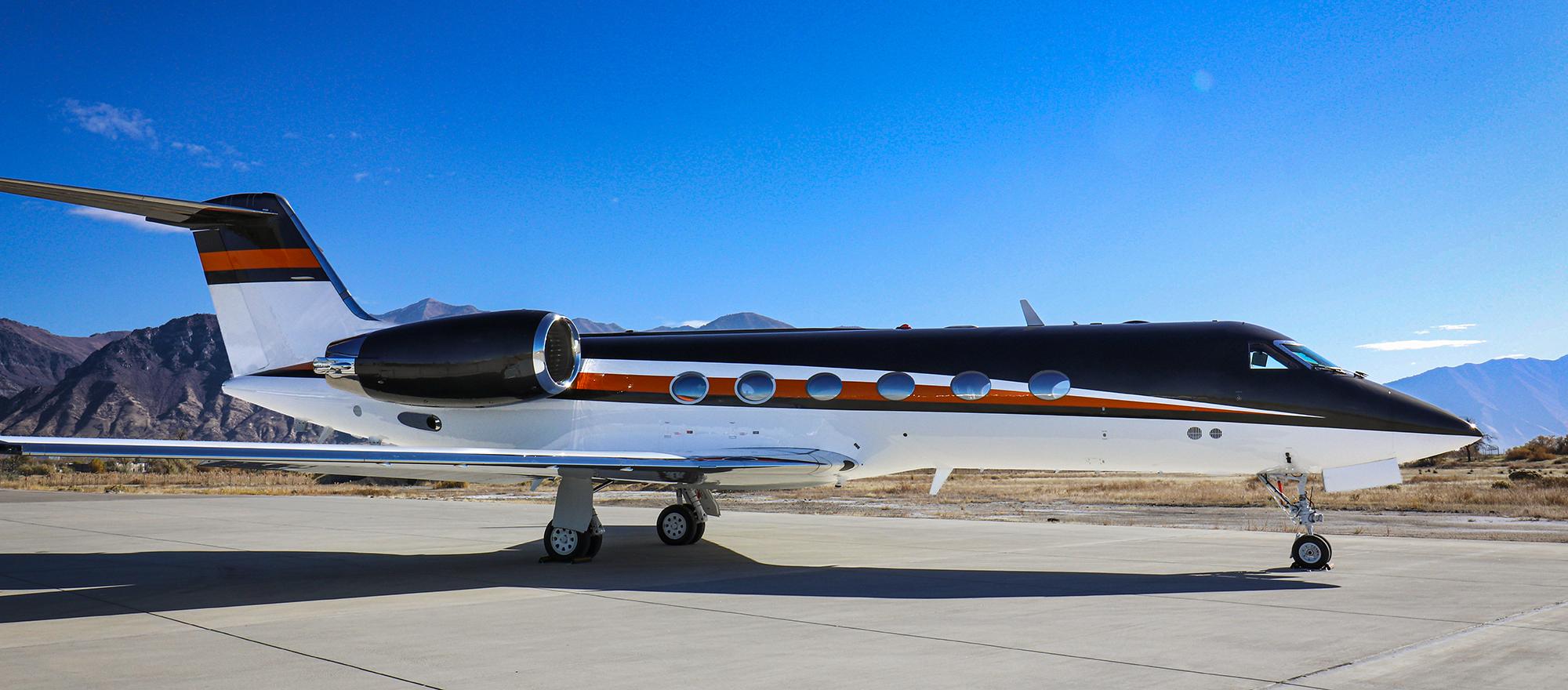 Duncan Aviation paint