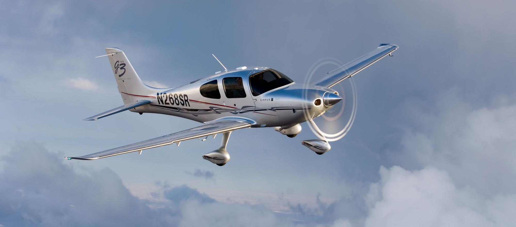 Cirrus Aircraft Engineering Chief Killed In Crash 