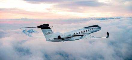 Gulfstream Delivers First Two G700s to Customers