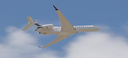Bombardier's Global 8000 Takes A Spin