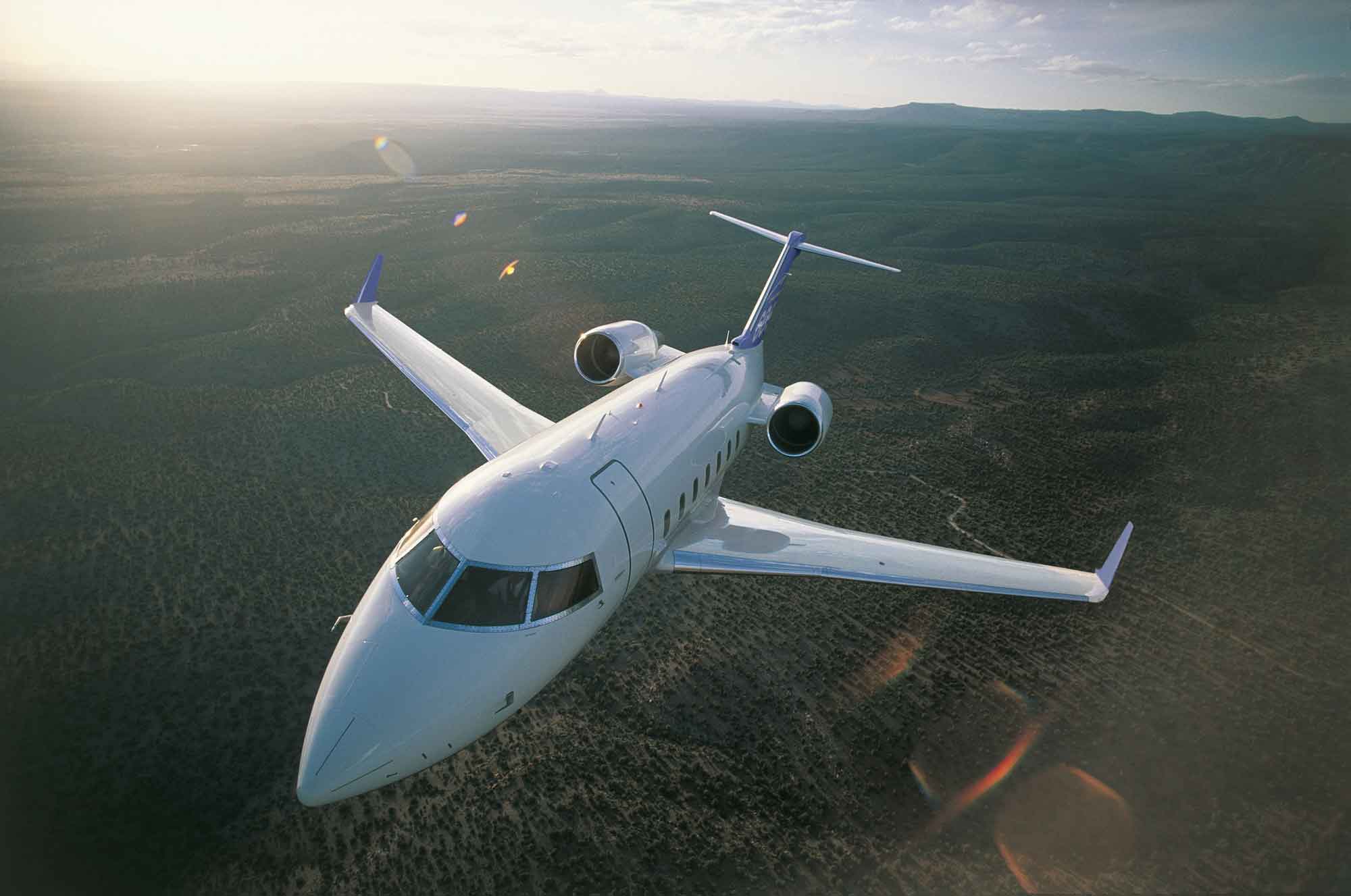 Bombardier Challenger 605 | Business Jet Traveler