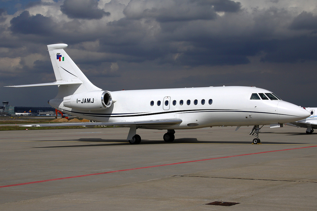 Dassault Falcon 2000EX EASy Business Jet Traveler