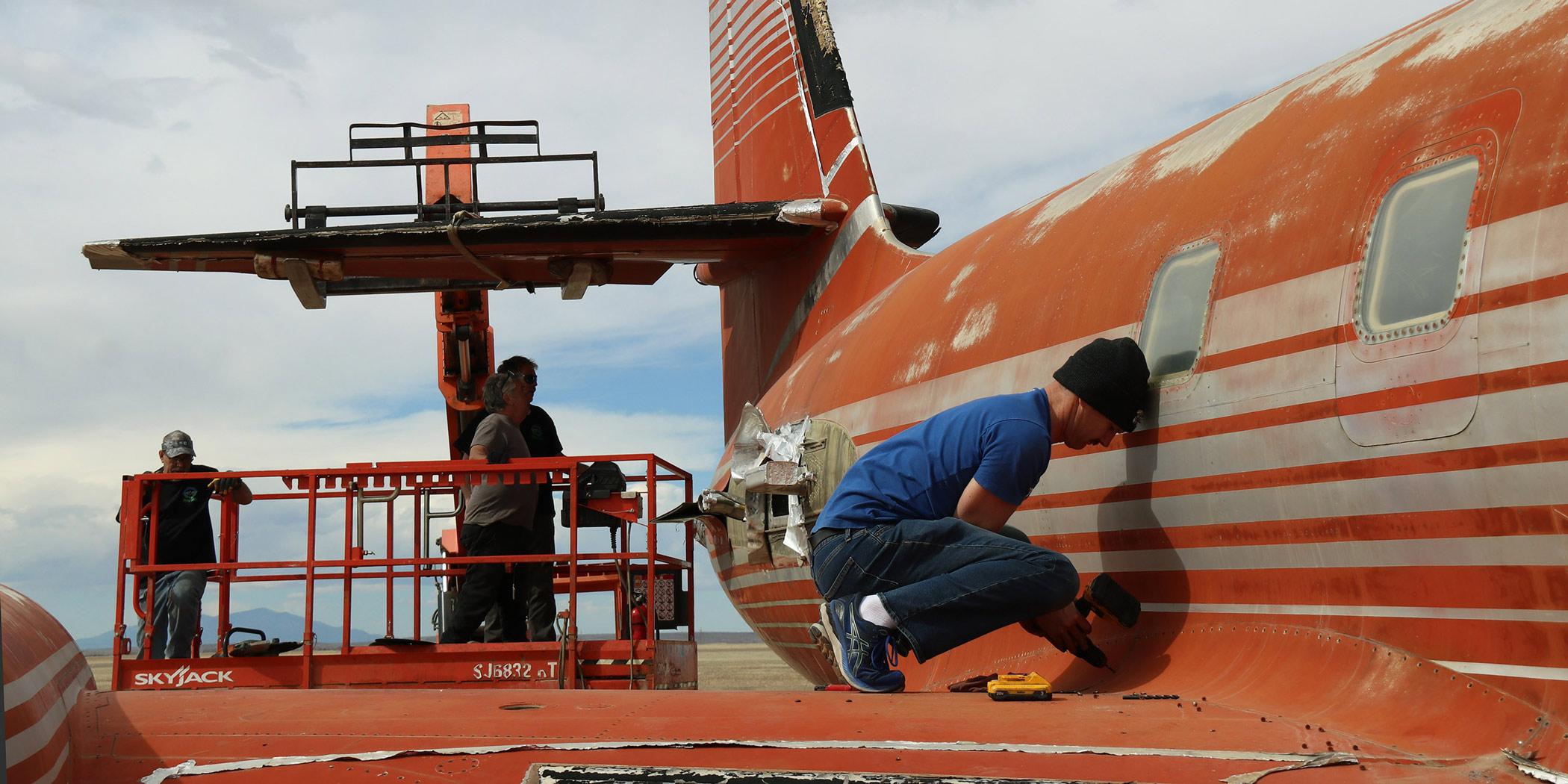 Jimmy Webb and crew dismantle the JetStar