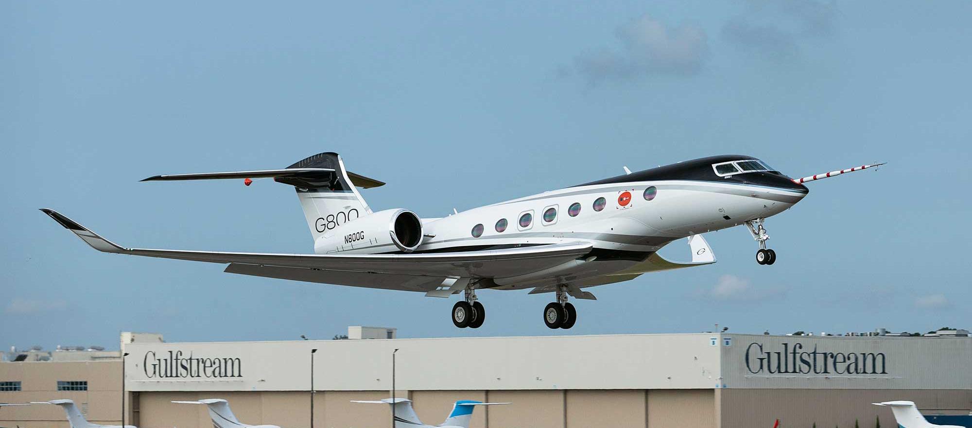 Gulfstream G800 Takes to the Skies | Business Jet Traveler