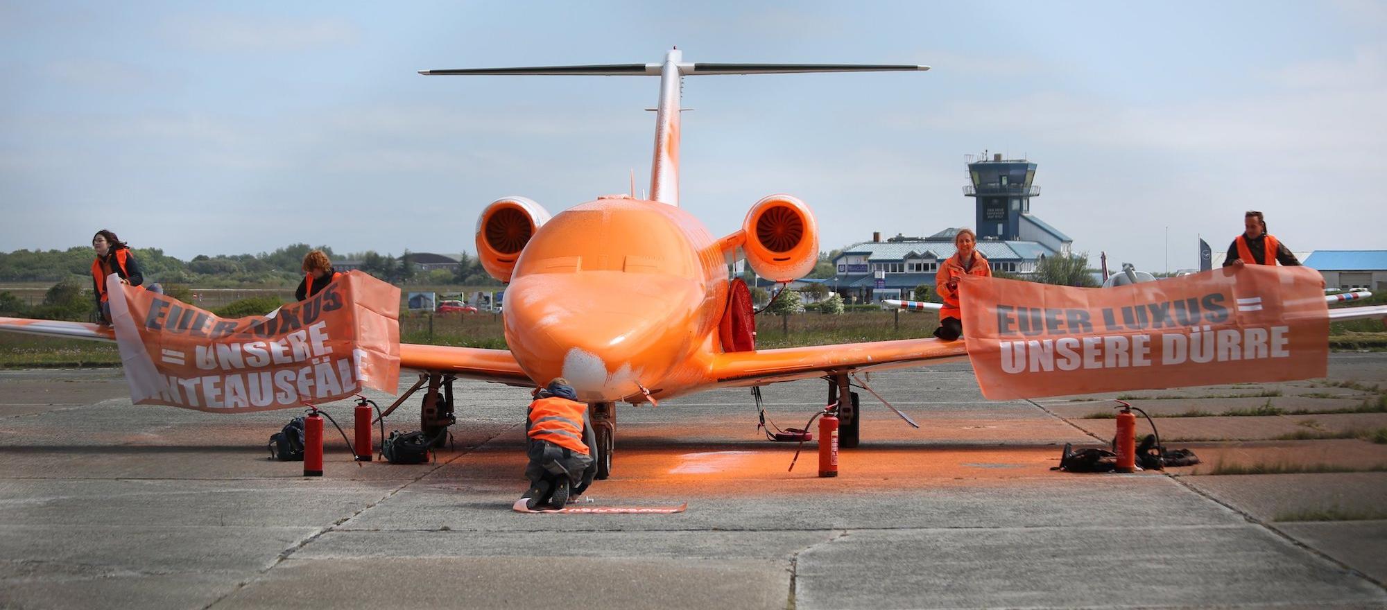German protestors sprayed a Citation jet with paint at Sylt Airport.