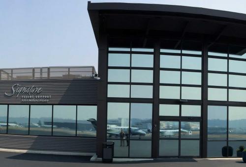 Signature Flight Support's new FBO at Boeing Field.